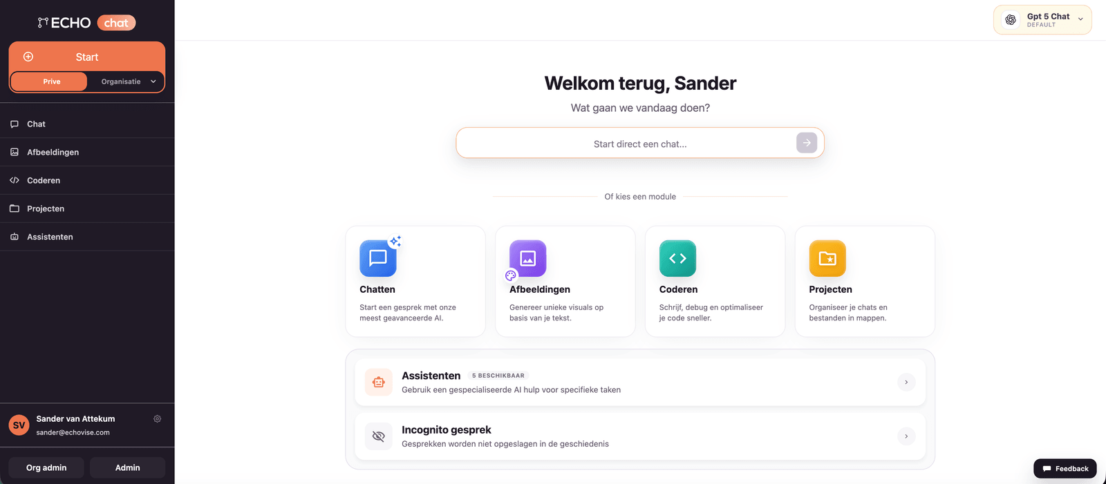 De EchoChat-werkruimte: een modelkiezer, chat, afbeeldingen, code en projecten op één plek.